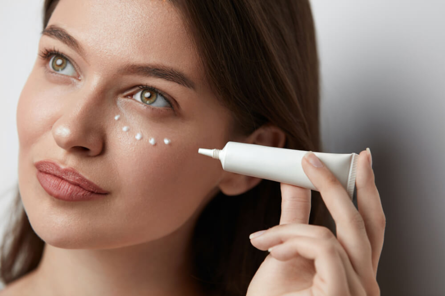 Eye Cream Explained: What It Does for Your Undereyes
