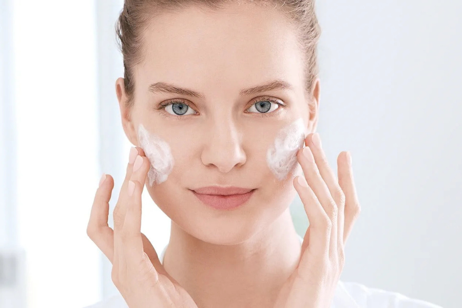Best Vitamin C Serum for Face Brightening and Daily Skin Care