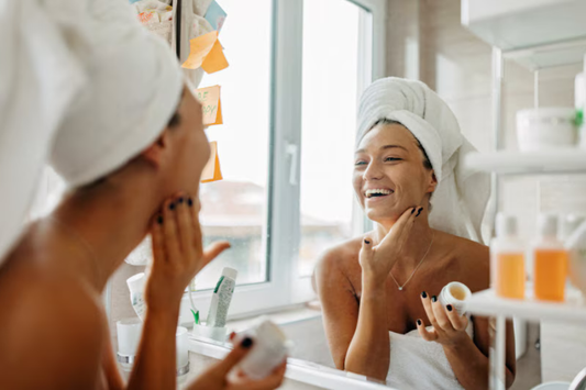 Best Hyaluronic Acid Serums for Soft Smooth Skin