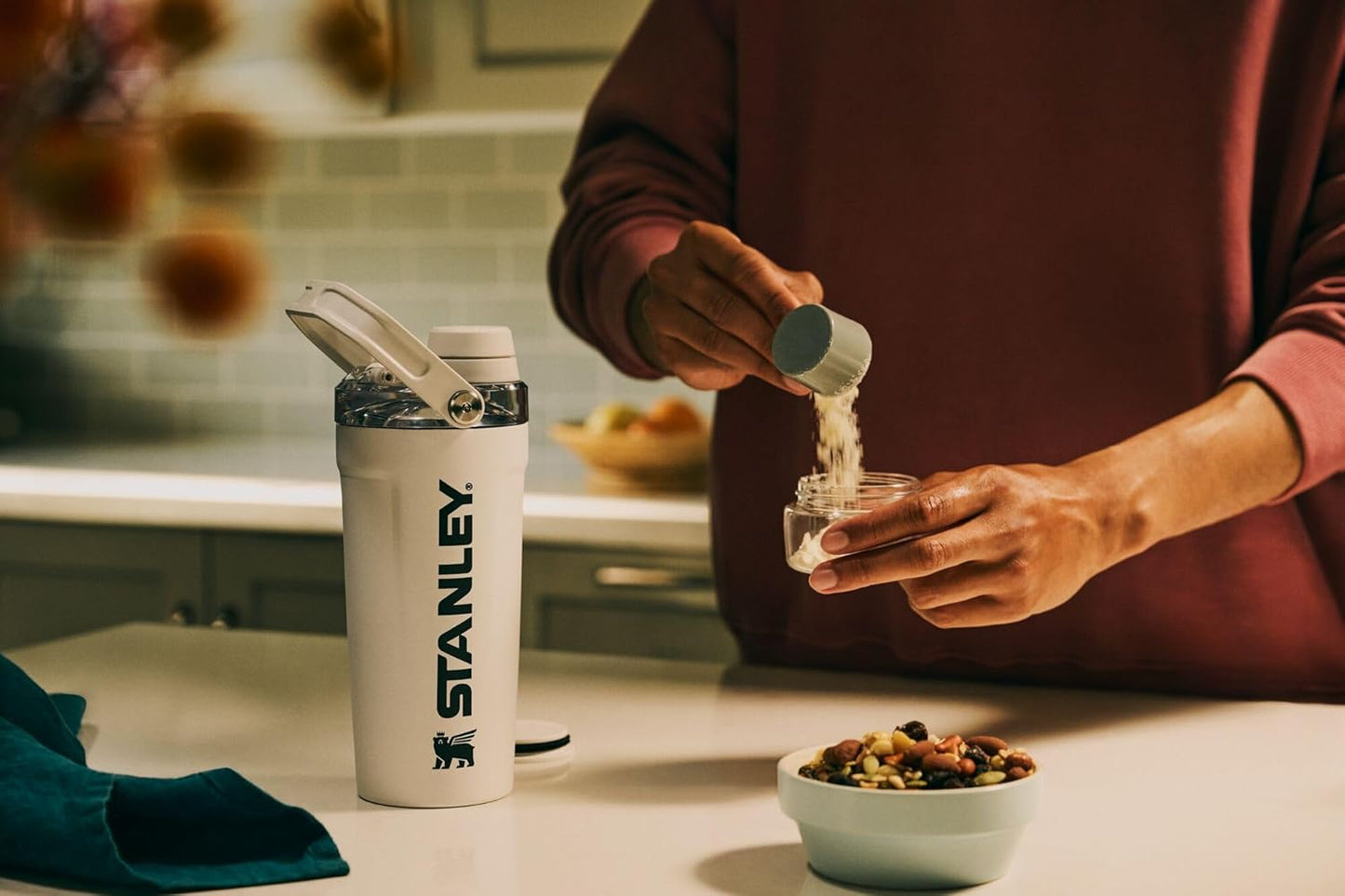 STANLEY Vitalize Shaker Bottle 20 oz